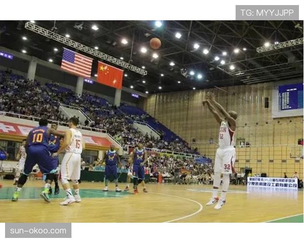 米尔斯无球跑动拉开空间，三分效率超联盟均值